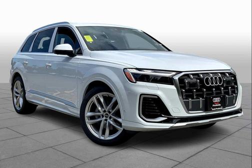 2025 Audi Q7 55 Premium Plus