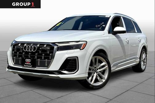 2025 Audi Q7 55 Premium Plus