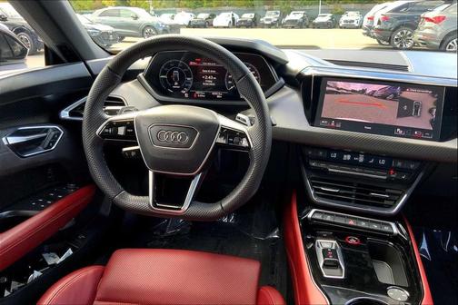 2023 Audi e-tron GT Prestige quattro