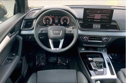2024 Audi Q5 55 S line Prestige