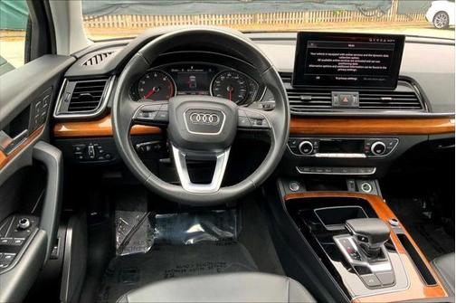 2023 Audi Q5 40 Premium