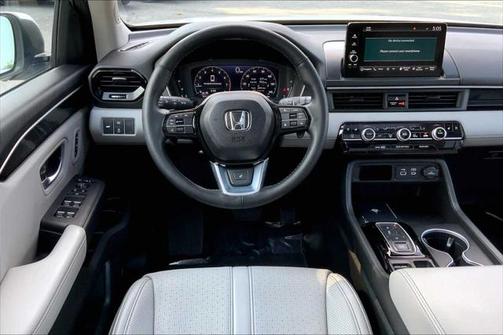 2023 Honda Pilot AWD Elite