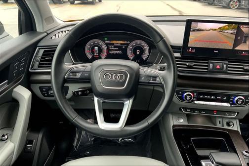 2023 Audi Q5 45 S line Premium Plus