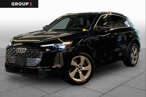 Mythos Black Metallic 2025 Audi Q5 Premium Plus TFSI quattro S tronic