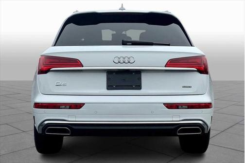 2022 Audi Q5 45 S line Prestige