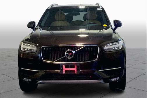 2018 Volvo XC90 T6 Momentum