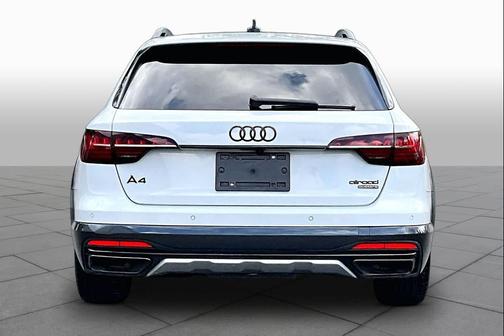 Glacier White Metallic 2023 Audi A4 allroad 45 Premium Plus
