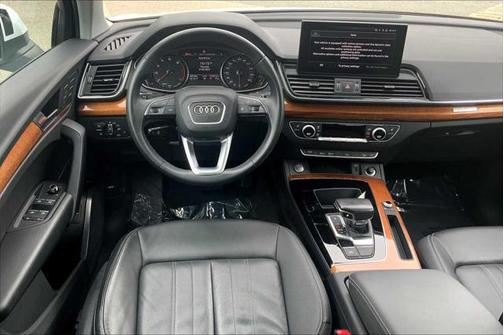 2022 Audi Q5 45 S line Premium