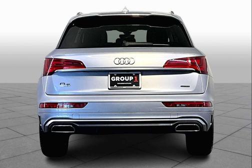 2022 Audi Q5 45 S line Premium Plus