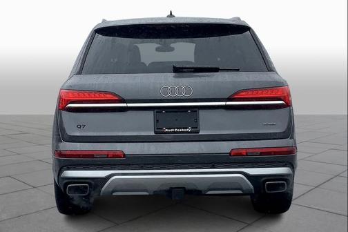 2025 Audi Q7 55 Premium Plus