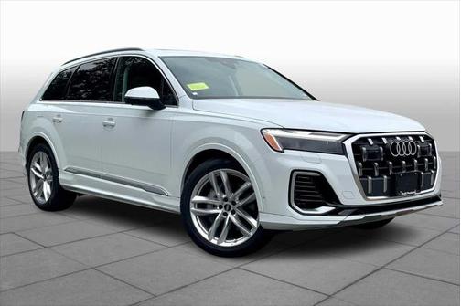 2025 Audi Q7 55 Premium Plus