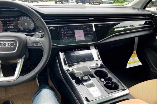 2025 Audi Q7 55 Premium Plus