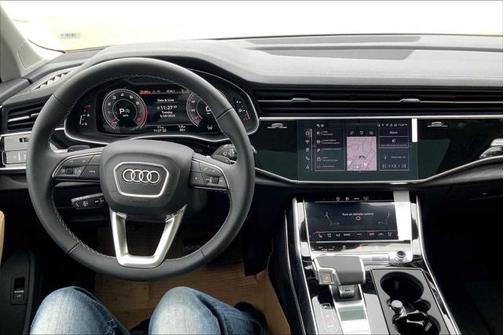 2025 Audi Q7 55 Premium Plus