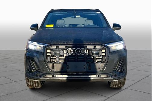 Mythos Black Metallic 2026 Audi Q7 45 Premium