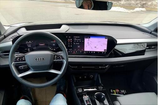 2025 Audi Q6 e-tron Premium Plus quattro
