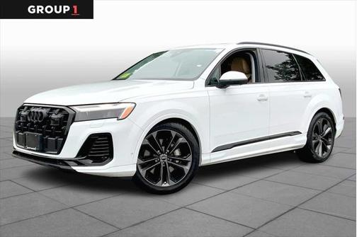 2025 Audi Q7 55 Premium Plus