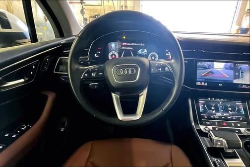 2023 Audi Q7 55 Premium