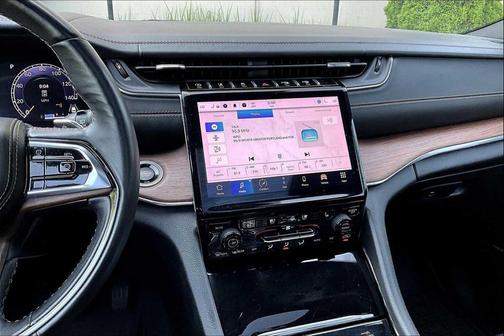 2023 Jeep Grand Cherokee Summit