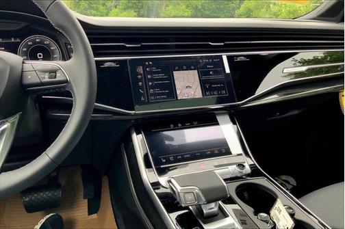 2025 Audi Q7 55 Premium Plus