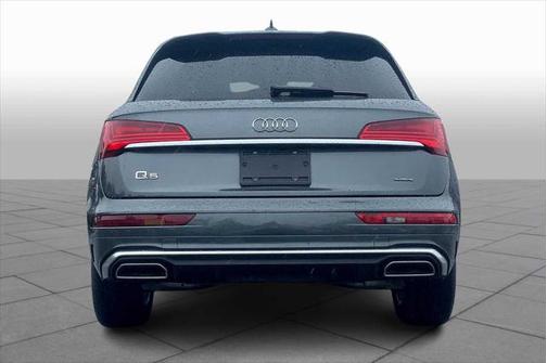 2022 Audi Q5 45 S line Premium