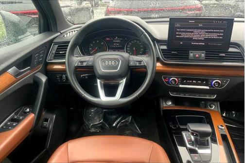 2022 Audi Q5 45 S line Premium