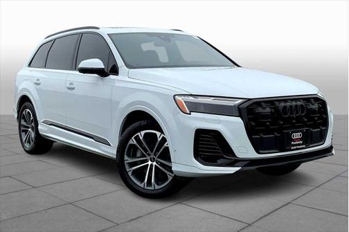 2025 Audi Q7 45 Premium Plus