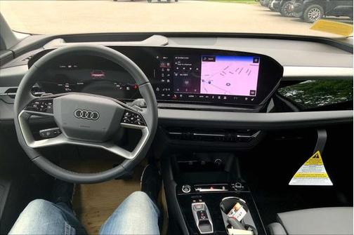 2025 Audi Q6 e-tron Premium Plus quattro