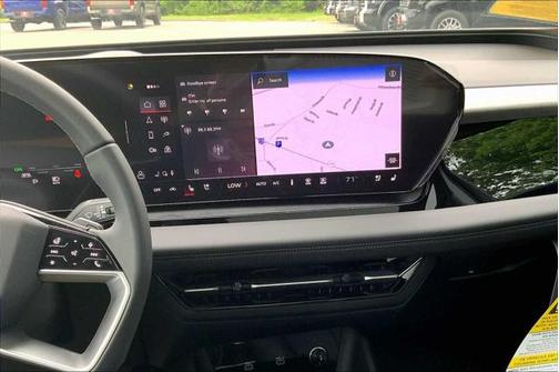2025 Audi Q6 e-tron Premium Plus quattro