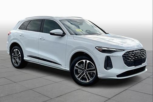 2025 Audi Q5 Premium