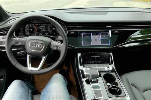 2025 Audi Q7 55 Premium Plus