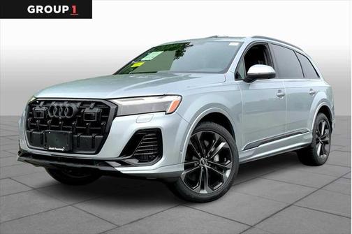 2025 Audi Q7 55 Premium Plus