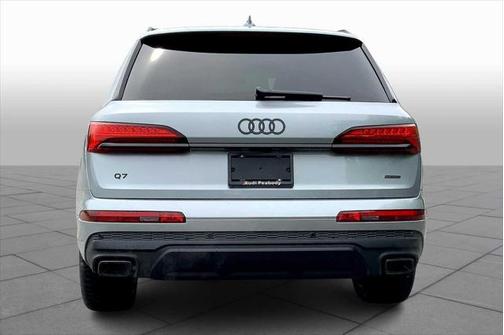 2025 Audi Q7 55 Premium Plus
