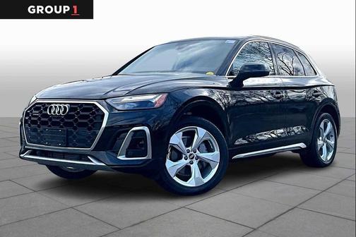 2022 Audi Q5 45 S line Premium Plus