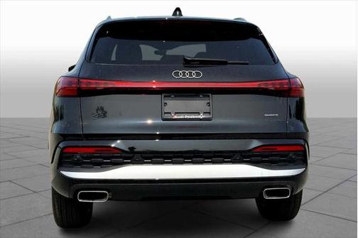 2025 Audi Q5 Premium
