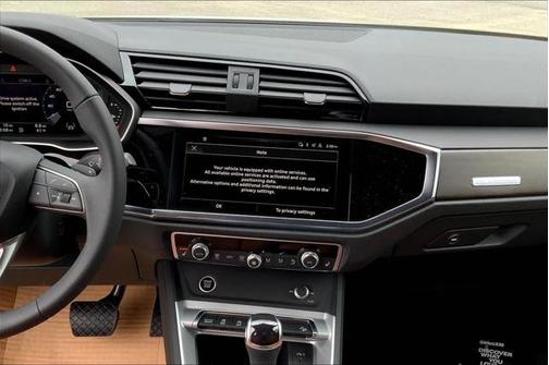 2025 Audi Q3 Premium 45 TFSI S line quattro Tiptronic