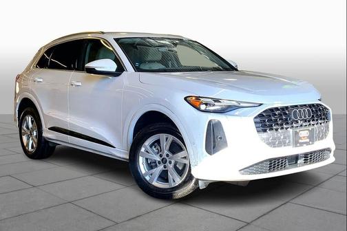 2025 Audi Q5 Premium TFSI quattro S tronic