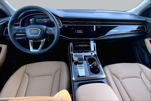 Glacier White Metallic 2027 Audi Q8 55 Premium Plus