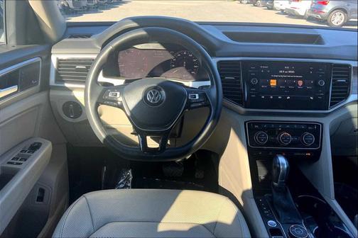 2018 Volkswagen Atlas 3.6L SEL Premium