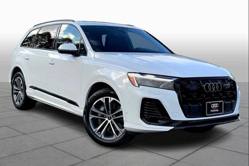 2025 Audi Q7 45 Premium
