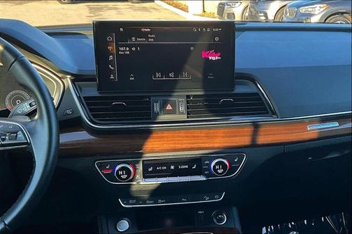 2023 Audi Q5 40 Premium Plus