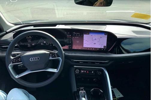 2025 Audi Q5 Premium Plus