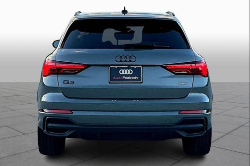 2023 Audi Q3 45 S line Premium Plus