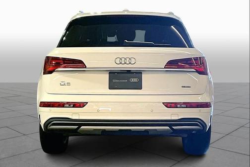 2023 Audi Q5 40 Premium