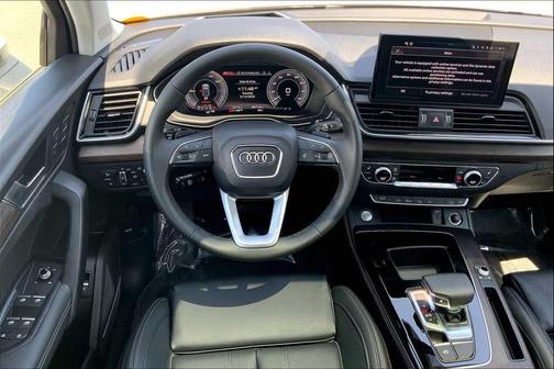 2024 Audi Q5 55 S line Prestige