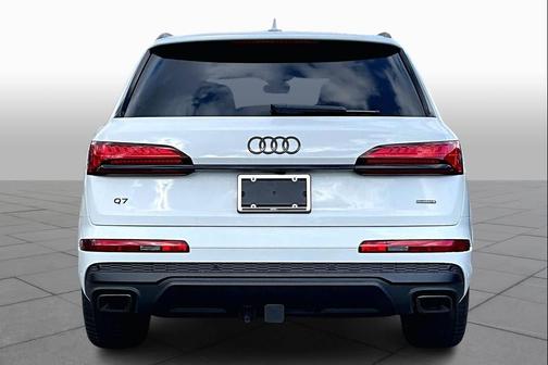 2026 Audi Q7 55 Premium Plus