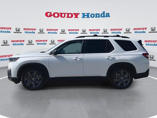 Platinum White Pearl 2026 Honda Pilot Sport