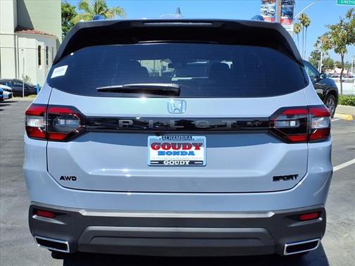 2025 Honda Pilot Sport