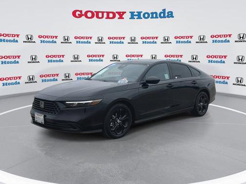 Crystal Black Pearl 2025 Honda Accord SE