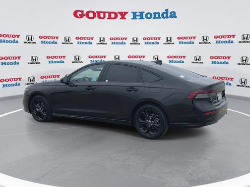Crystal Black Pearl 2025 Honda Accord SE