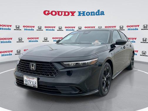 Crystal Black Pearl 2025 Honda Accord SE